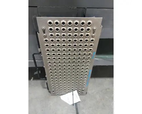 INTERNATIONAL LT DECK (CATWALK) STEP