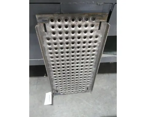 INTERNATIONAL LT DECK (CATWALK) STEP