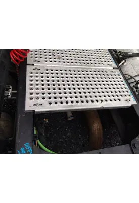 INTERNATIONAL LT DECK (CATWALK) STEP