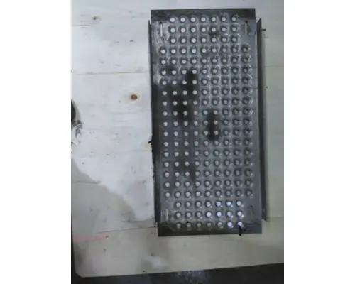 INTERNATIONAL LT DECK (CATWALK) STEP