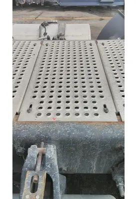 INTERNATIONAL LT DECK (CATWALK) STEP