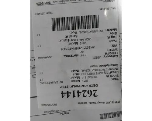 INTERNATIONAL LT DECK (CATWALK) STEP