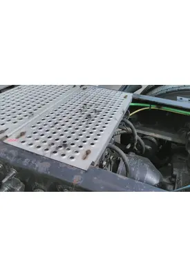 INTERNATIONAL LT DECK (CATWALK) STEP