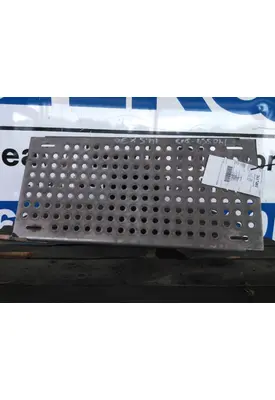 INTERNATIONAL LT DECK (CATWALK) STEP