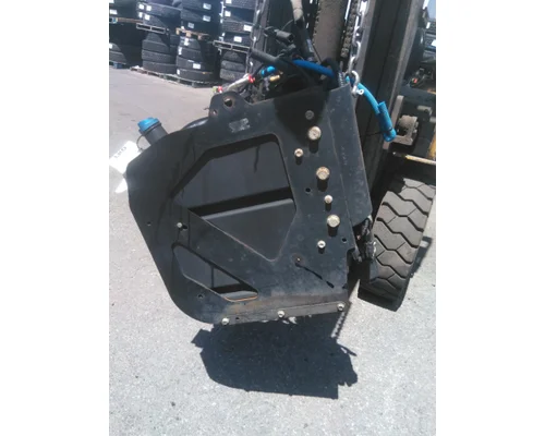 INTERNATIONAL LT DEF TANK