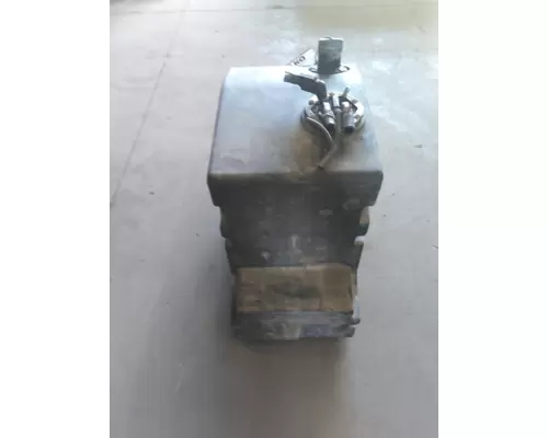 INTERNATIONAL LT DEF TANK