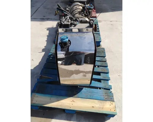 INTERNATIONAL LT DEF TANK