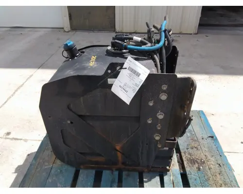 INTERNATIONAL LT DEF TANK