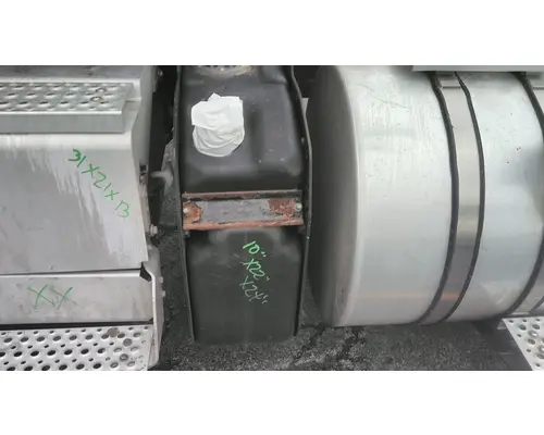 INTERNATIONAL LT DEF TANK