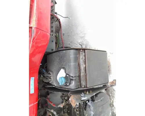 INTERNATIONAL LT DEF TANK