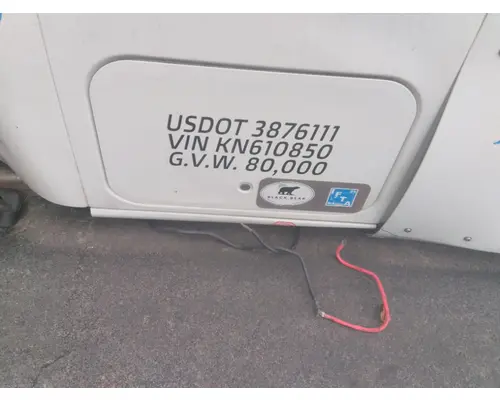 INTERNATIONAL LT DOOR, COMPARTMENT