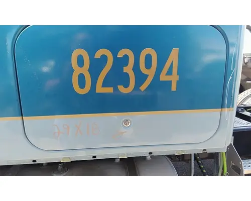 INTERNATIONAL LT DOOR, COMPARTMENT