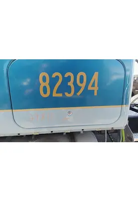 INTERNATIONAL LT DOOR, COMPARTMENT
