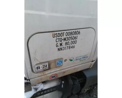 INTERNATIONAL LT DOOR, COMPARTMENT