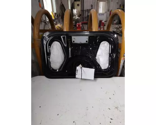 INTERNATIONAL LT DOOR, COMPARTMENT