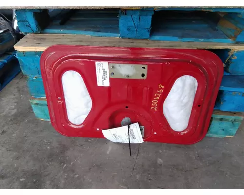 INTERNATIONAL LT DOOR, COMPARTMENT