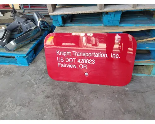 INTERNATIONAL LT DOOR, COMPARTMENT