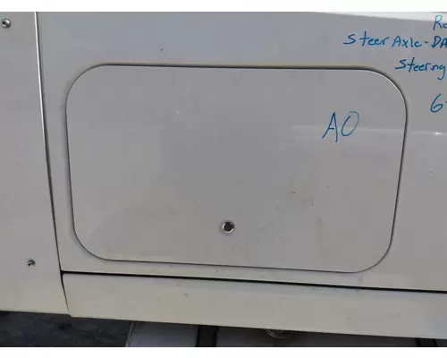 INTERNATIONAL LT DOOR, COMPARTMENT