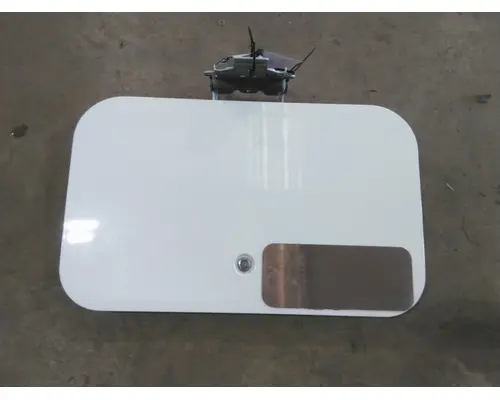 INTERNATIONAL LT DOOR, COMPARTMENT