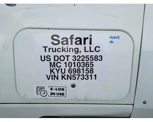 INTERNATIONAL LT DOOR, COMPARTMENT