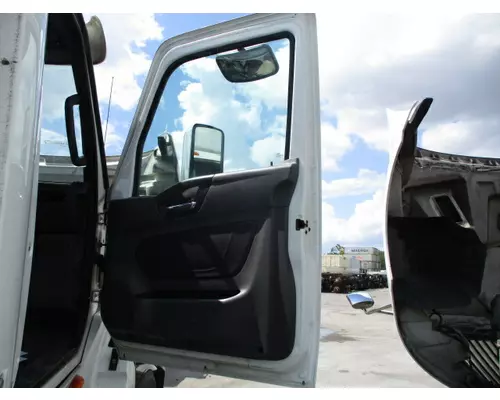 INTERNATIONAL LT DOOR ASSEMBLY, FRONT