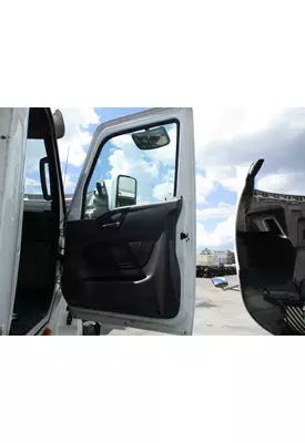 INTERNATIONAL LT DOOR ASSEMBLY, FRONT