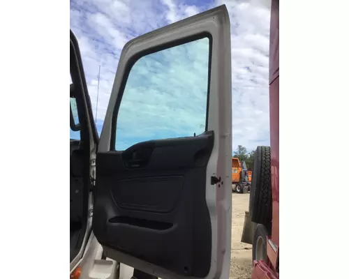 INTERNATIONAL LT DOOR ASSEMBLY, FRONT