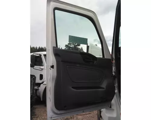 INTERNATIONAL LT DOOR ASSEMBLY, FRONT