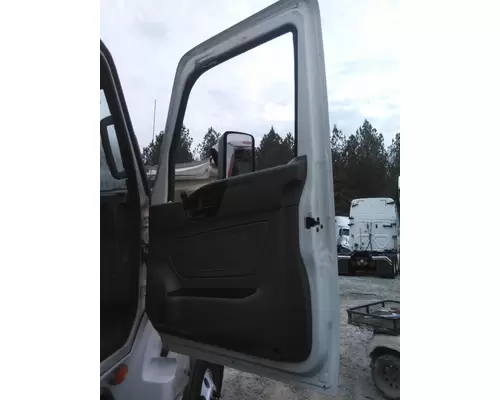 INTERNATIONAL LT DOOR ASSEMBLY, FRONT