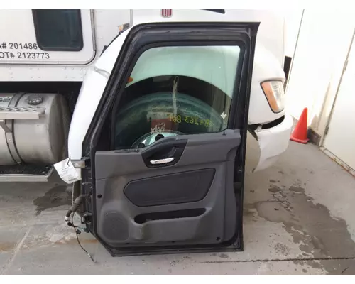 INTERNATIONAL LT DOOR ASSEMBLY, FRONT