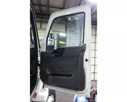 INTERNATIONAL LT DOOR ASSEMBLY, FRONT