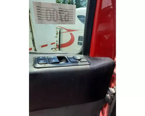 INTERNATIONAL LT DOOR ASSEMBLY, FRONT