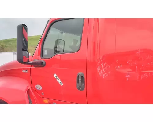 INTERNATIONAL LT DOOR ASSEMBLY, FRONT