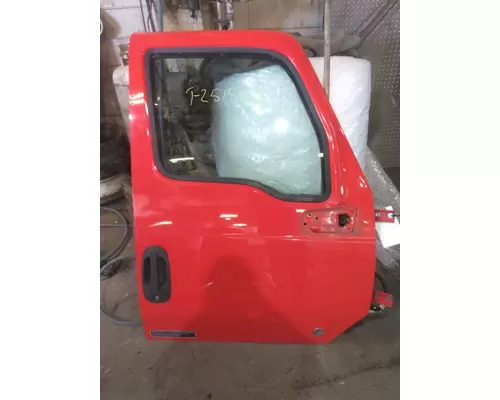 INTERNATIONAL LT DOOR ASSEMBLY, FRONT