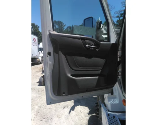 INTERNATIONAL LT DOOR INTERIOR PANEL