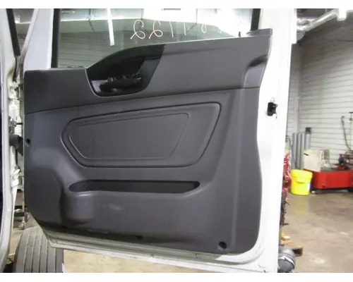 INTERNATIONAL LT DOOR INTERIOR PANEL
