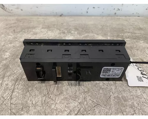INTERNATIONAL LT Dash  Console Switch