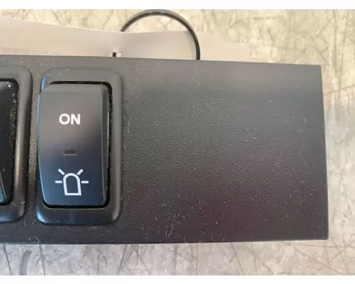 INTERNATIONAL LT Dash  Console Switch
