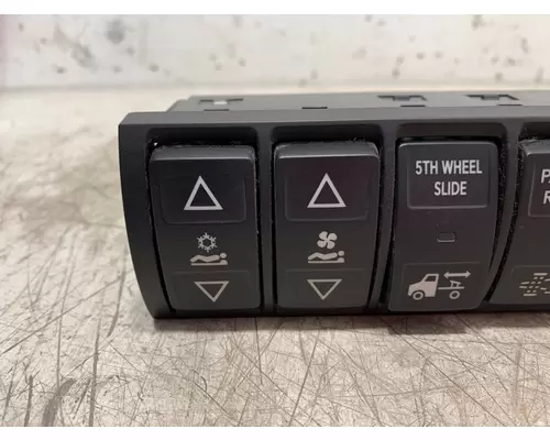 INTERNATIONAL LT Dash  Console Switch