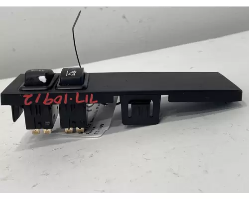 INTERNATIONAL LT Dash  Console Switch