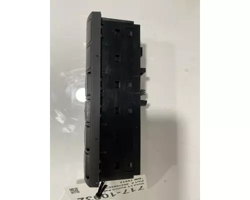 INTERNATIONAL LT Dash  Console Switch