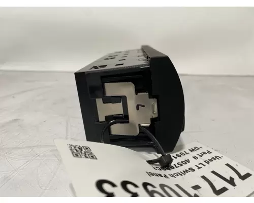 INTERNATIONAL LT Dash  Console Switch