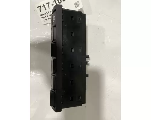 INTERNATIONAL LT Dash  Console Switch