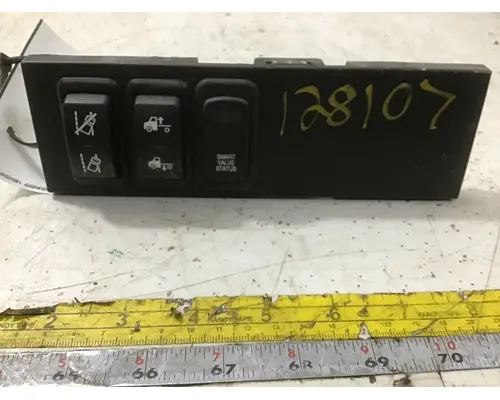 INTERNATIONAL LT Dash  Console Switch
