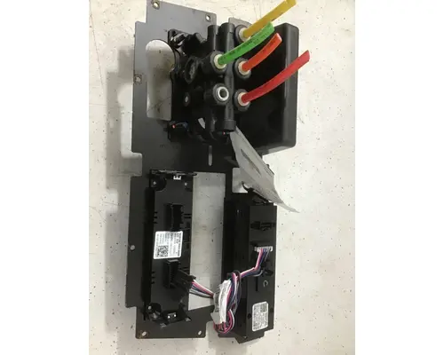 INTERNATIONAL LT Dash  Console Switch