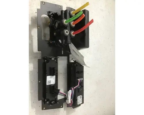 INTERNATIONAL LT Dash  Console Switch