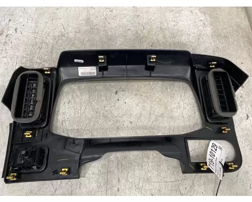 INTERNATIONAL LT Dash Assembly