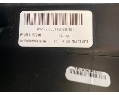 INTERNATIONAL LT Dash Assembly