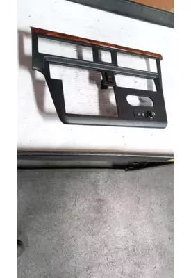 INTERNATIONAL LT Dash Panel