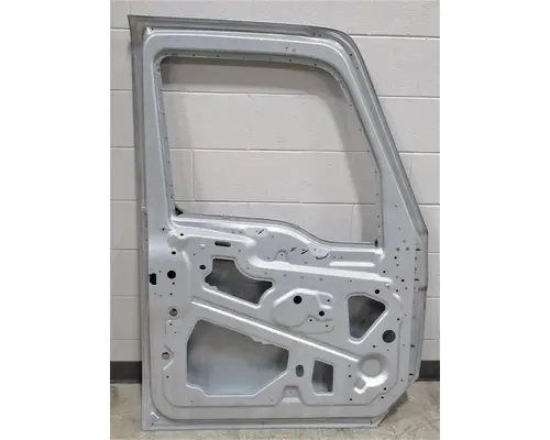 INTERNATIONAL LT Door Assembly, Front